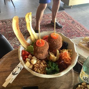 Falafel poke bowl  at New York 3 in Benidorm