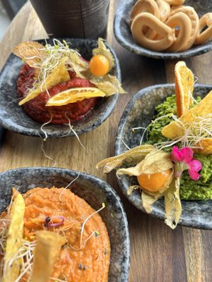 3x hummus selection   at New York 3 in Benidorm