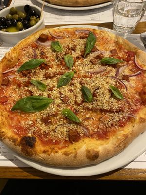 eatVEGAN pizza 🍕 (olives also vegan!)  at eatPIZZA in Lymington