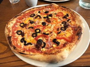 Veggie pizza made vegan at eatPIZZA in Lymington