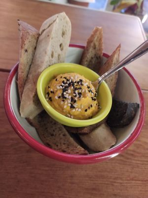humus de Zanahoria 🥕 at To Be in Playa Del Carmen