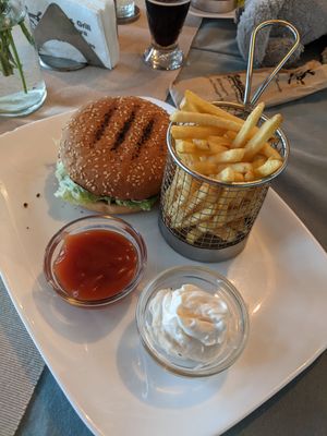 Burger at Fish and Grill Dunava in Vidin