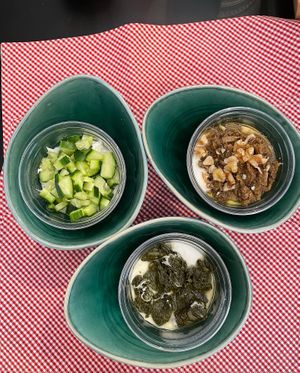 Jogurt mit Gurke, Spinat oder Aubergine   at Green Taste in Innsbruck