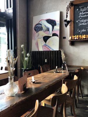Innenraum / inside  at Piccola - Südstadt in Cologne