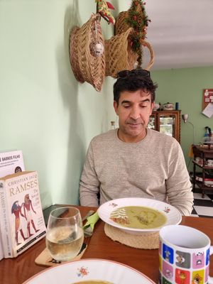 Comida e livros at Amora Silvestre in Castelo Branco