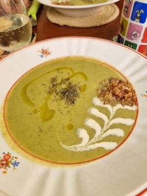 Sopa de ervilhas at Amora Silvestre in Castelo Branco