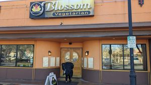 Building front at Blossom Vegetarian in Renton