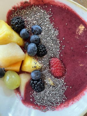 Wild Berries Smoothie Bowl  at Steel Vintage Bikes Café in Berlin