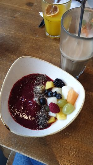 Wild Berries Smoothie Bowl at Steel Vintage Bikes Café in Berlin