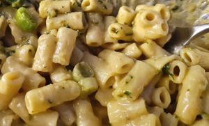 Walnut pesto mac n cheese at Tam's Kitchen in Paignton