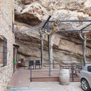 Wheelchair accessible @ side entrance at Güenismo in Albarracin