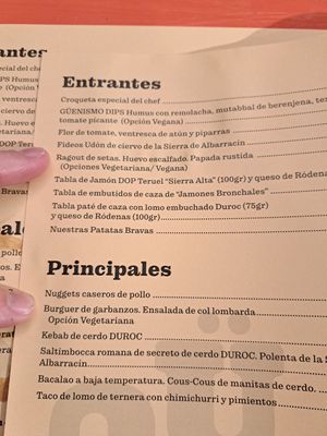 Paddenstoelenragout en Burger at Güenismo in Albarracin