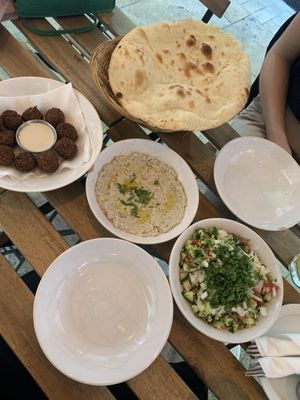   at Hummus Bar - Oktober in Budapest