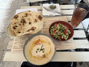   at Hummus Bar - Oktober in Budapest