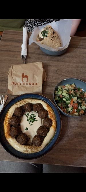  at Hummus Bar - Oktober in Budapest