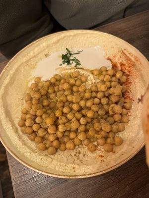   at Hummus Bar - Oktober in Budapest