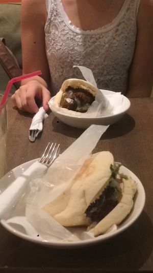 Falafel in pita with hummus and veggies at Hummus Bar - Oktober in Budapest