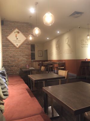 Interior  at Hummus Bar - Oktober in Budapest