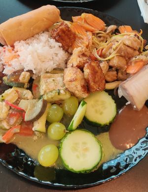 All you can eat buffet 13,5€ 😍 at Whatever in Tampere