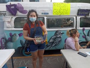 Les invitamos a llevar sus contenedores para disminuir el consumo de desechables. at La Verde Morada in Monterrey