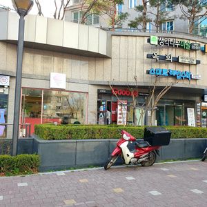 this building at Estate Gelato - 에스따떼젤라또 in Seoul