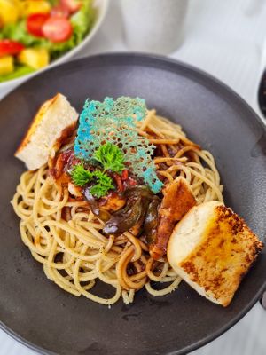Black Pepper Pasta - Pasta with Black Pepper Sauce, Bell Pepper and Soy Meat. at Sauce Tree Kuta in Kuta