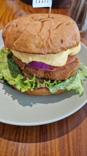 Sauce tree burger at Sauce Tree Kuta in Kuta