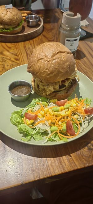 Double Cheese burger with salad at Sauce Tree Kuta in Kuta