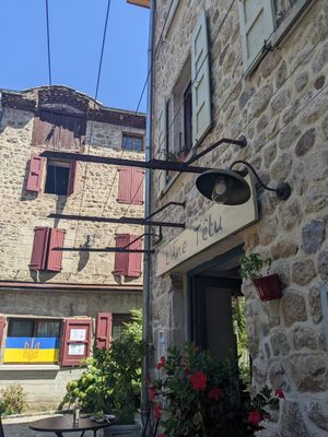  at L'Âne Têtu in Desaignes