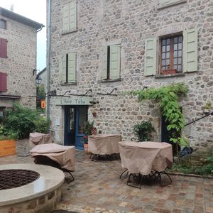  at L'Âne Têtu in Desaignes