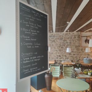  at L'Âne Têtu in Desaignes
