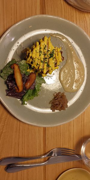 Mille-feuilles de champignons et purée de pois cassés at L'Âne Têtu in Desaignes