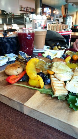 Vegan breakfast at Ecco in Cologne