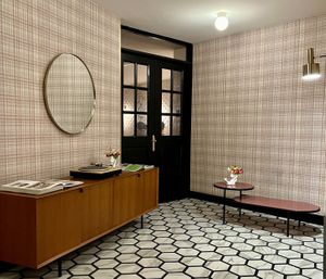 Anteroom  at Casa Sanz at Hotel Bidasoa in Santiago