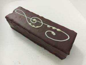 Somehow we ended up with an extra thing that we hadn't ordered at L'Empire des Sans in Montpellier