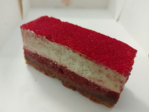 Chocolat blanc framboise at L'Empire des Sans in Montpellier