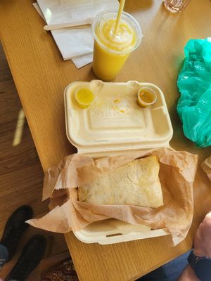 Mango smoothie, Roti with soya, chickpeas and spinach with mango chutney and pepper sauce at ShadoBeni in Pittsburgh