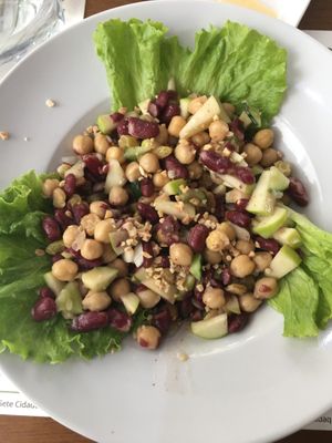 Vegan salad   at Casa de Chá “O Poejo” in Sete Cidades