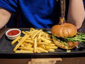 Portobello Burger at Public House Selvä Pyy in Aekaeslompolo