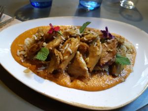 Main / Korma Kavurma at Distrito Vegano Invernadero in Madrid