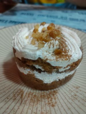 Tarta de zanahoria at Distrito Vegano Invernadero in Madrid