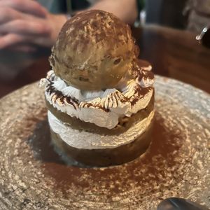 Tiramisu desert   at Distrito Vegano Invernadero in Madrid