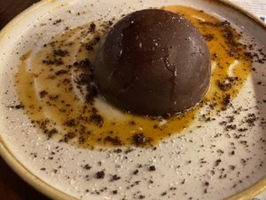 Bombón XL  at Distrito Vegano Invernadero in Madrid