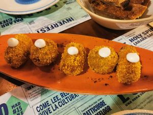 Croquetas at Distrito Vegano Invernadero in Madrid
