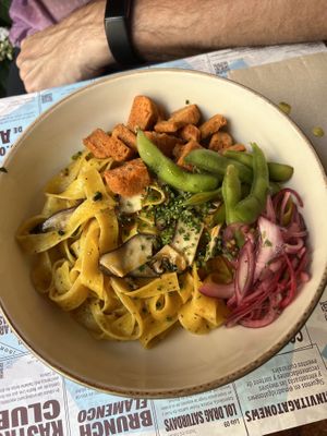 Dry Ramen, had a seafood taste  at Distrito Vegano Invernadero in Madrid