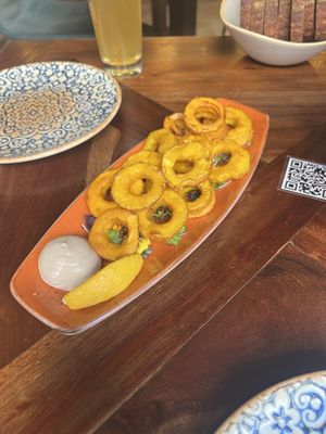 Calamari  at Distrito Vegano Invernadero in Madrid