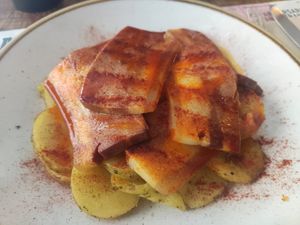 Lacón a la gallega at Distrito Vegano Invernadero in Madrid