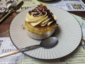 Pineapple cheesecake at Distrito Vegano Invernadero in Madrid