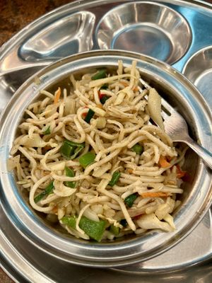 Noodles con verdure  at Saravanaa Bhavan in Rome