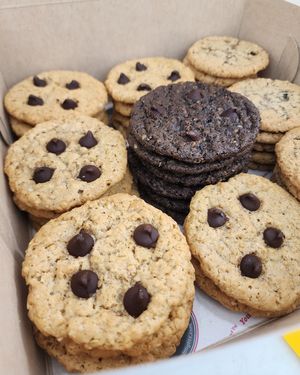 Time to party - Party pack (40 Cookies!) Chocolate chip, oatmeal raisin & carob chocolate chip cookies! Deliciously plantbased! at Deanna's Delights in Laurel